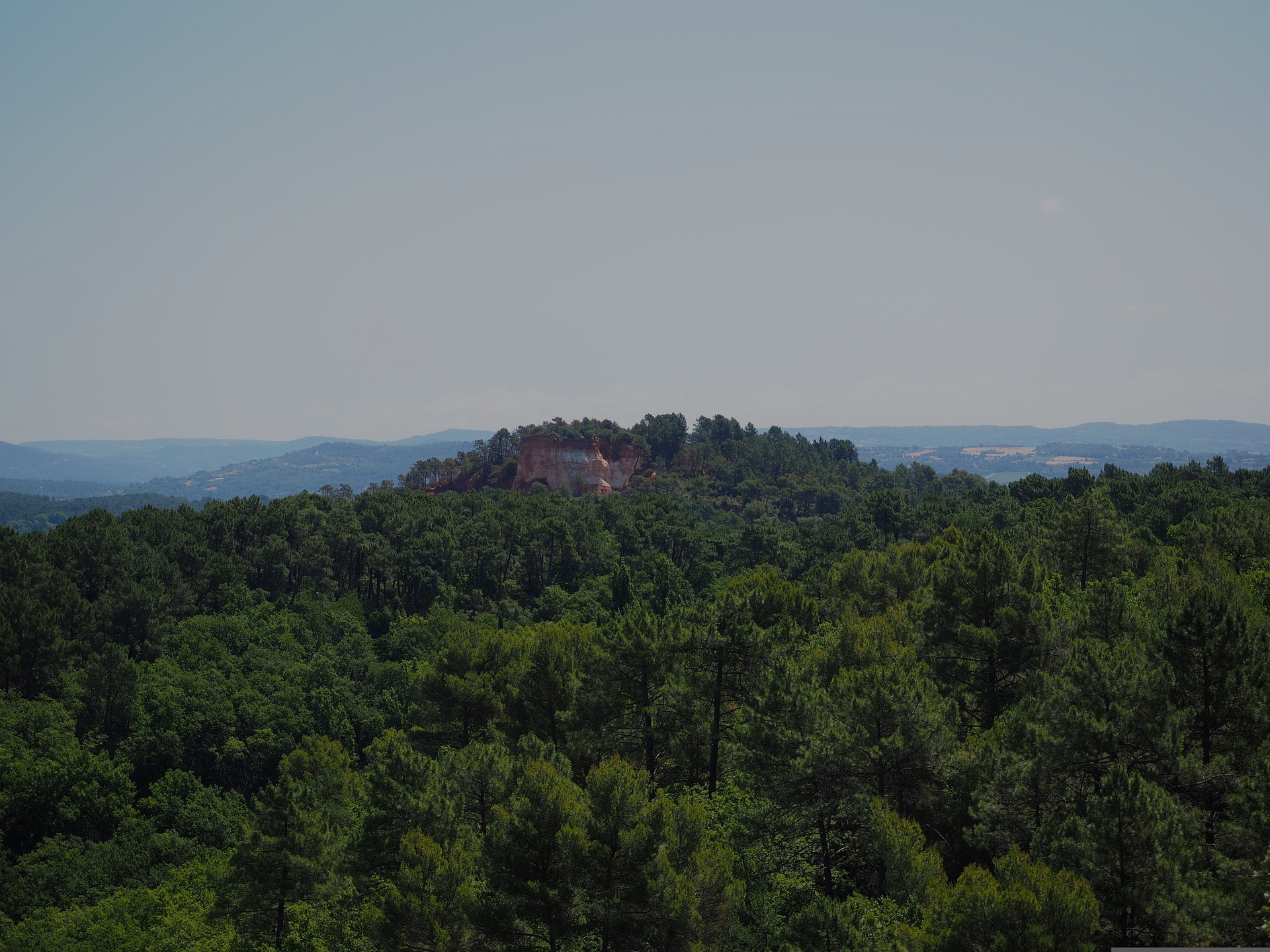 ocher-rocks-ga01a763e2_1920